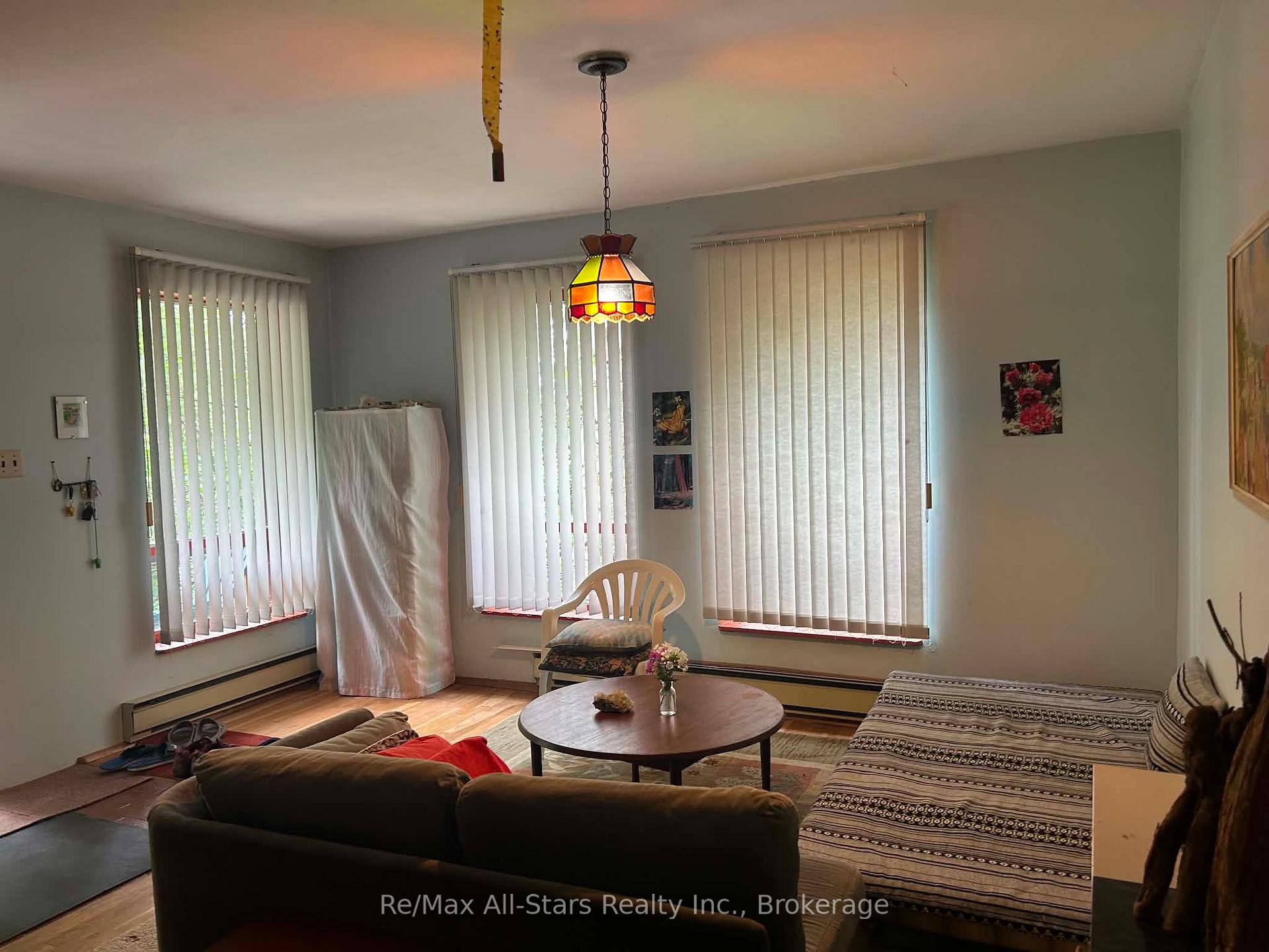 Photo 4 of 136 Oakdene Crescent, Kawartha Lakes, Little Britain — HOMEH