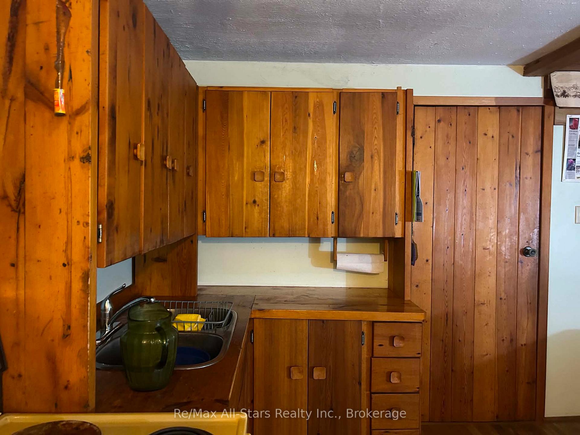 Photo 13 of 136 Oakdene Crescent, Kawartha Lakes, Little Britain — HOMEH