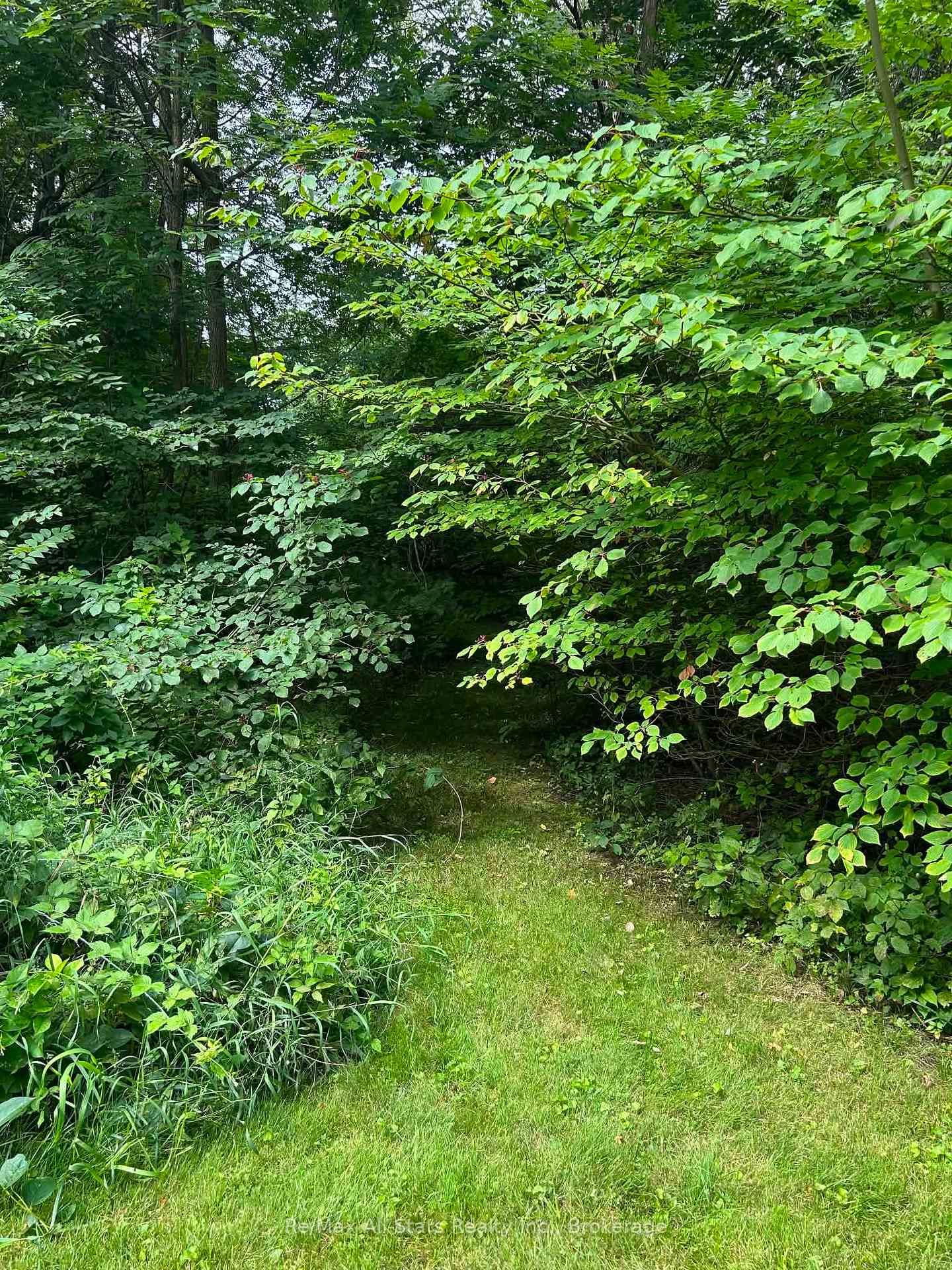 Photo 27 of 136 Oakdene Crescent, Kawartha Lakes, Little Britain — HOMEH