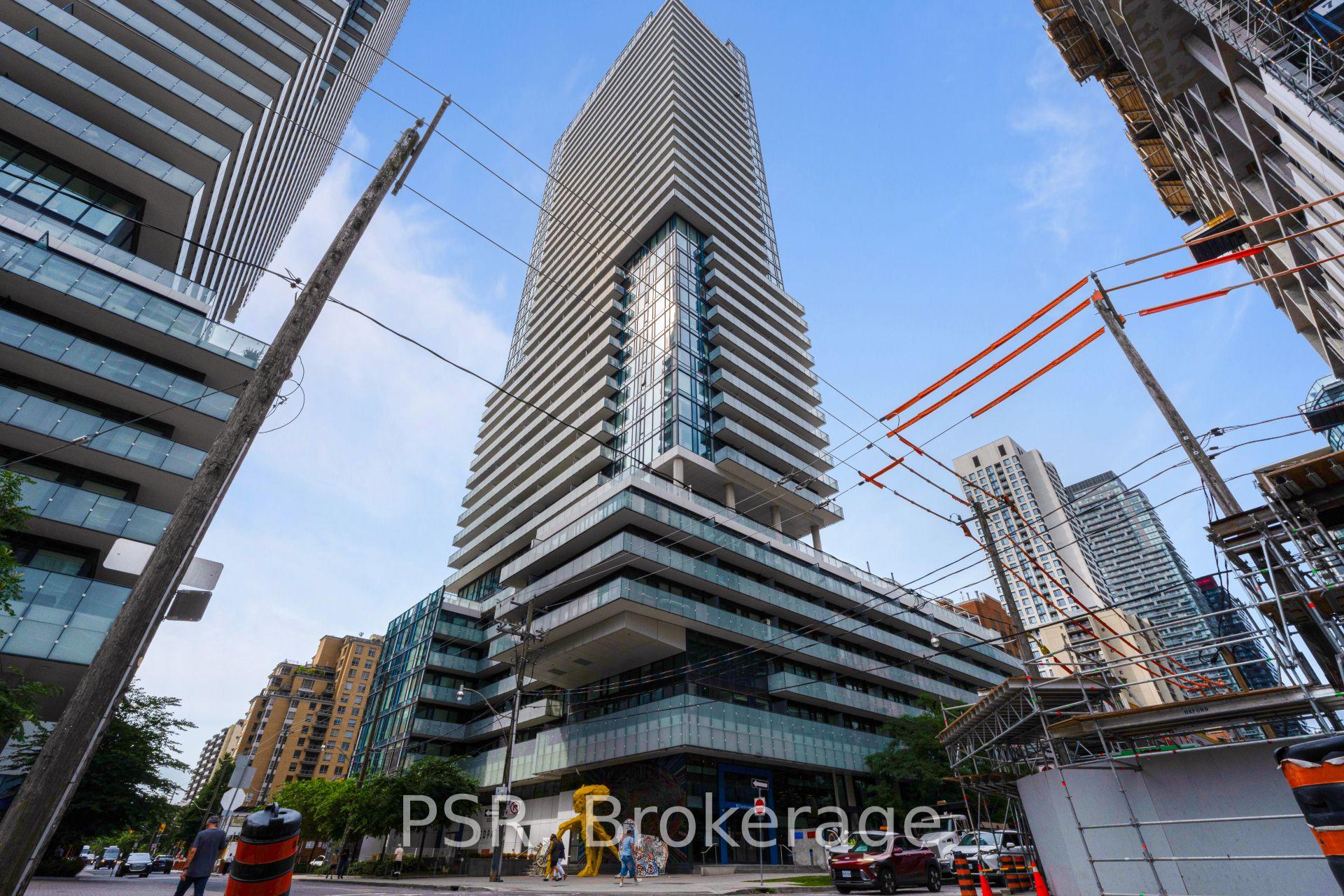 Photo of Unit 2601, 161 Roehampton Avenue