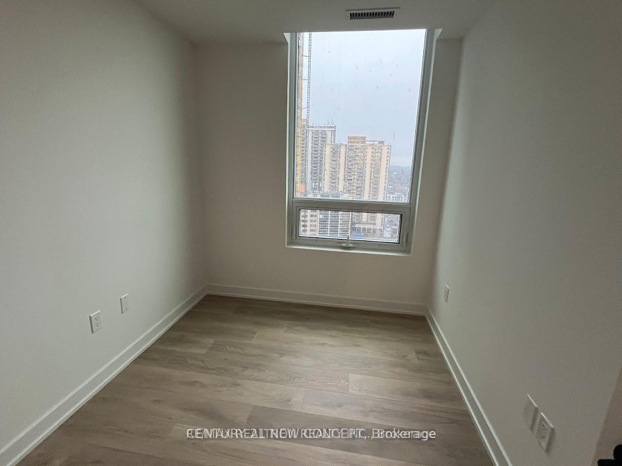 Front of Unit 1109, 117 Broadway Avenue