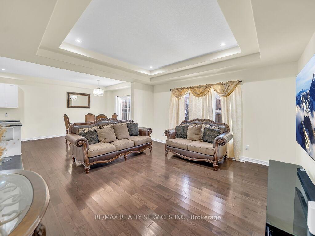 Photo 14 of 9 Fitzgerald Street, Orangeville — HOMEH