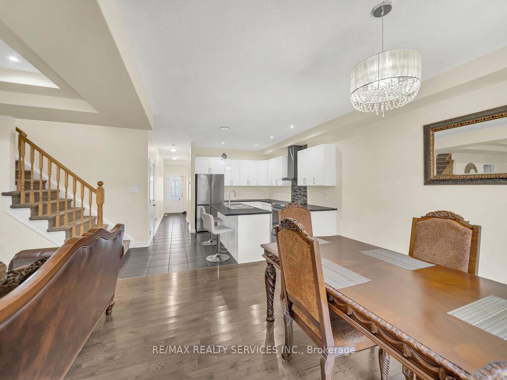 Photo 11 of 9 Fitzgerald Street, Orangeville — HOMEH