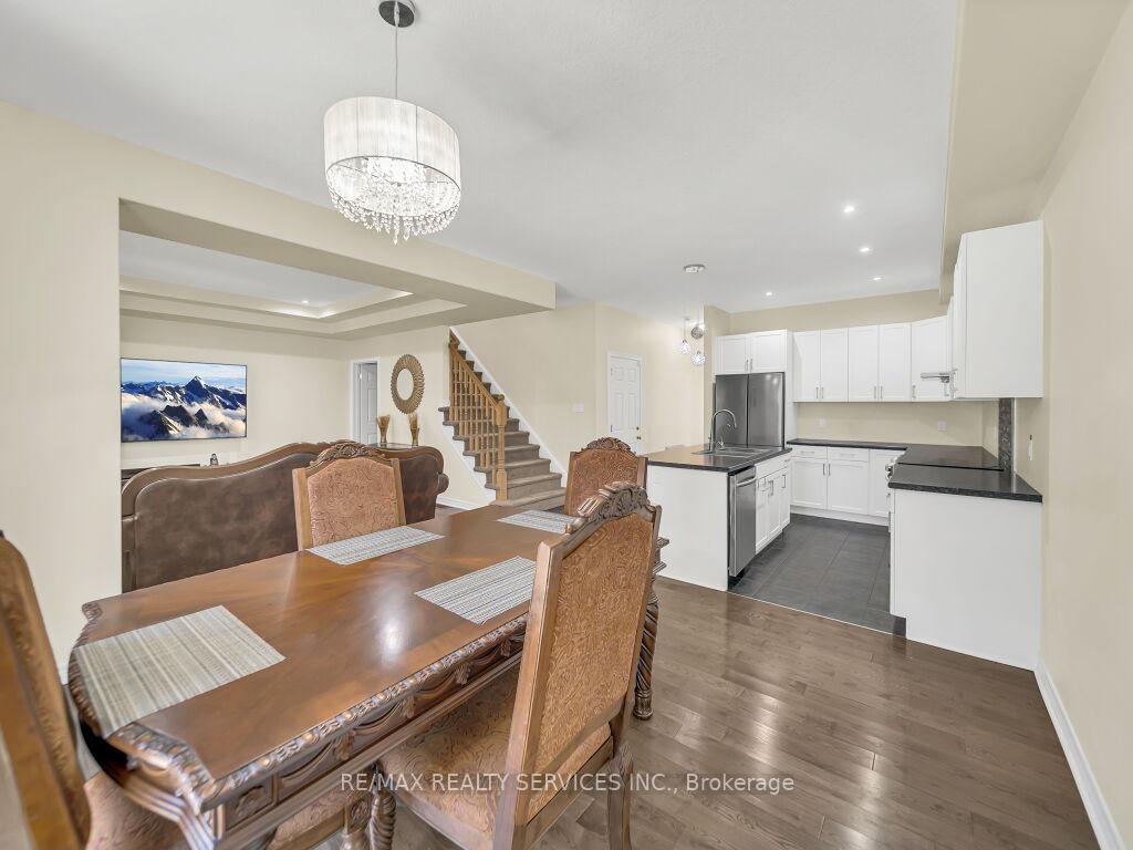 Photo 12 of 9 Fitzgerald Street, Orangeville — HOMEH