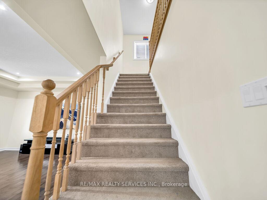 Photo 16 of 9 Fitzgerald Street, Orangeville — HOMEH