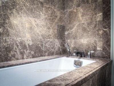 Photo 10 of Unit 406, 55 Scollard Street, Toronto, The Annex — HOMEH