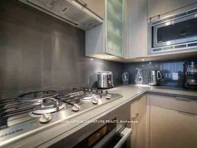 Photo 14 of Unit 406, 55 Scollard Street, Toronto, The Annex — HOMEH