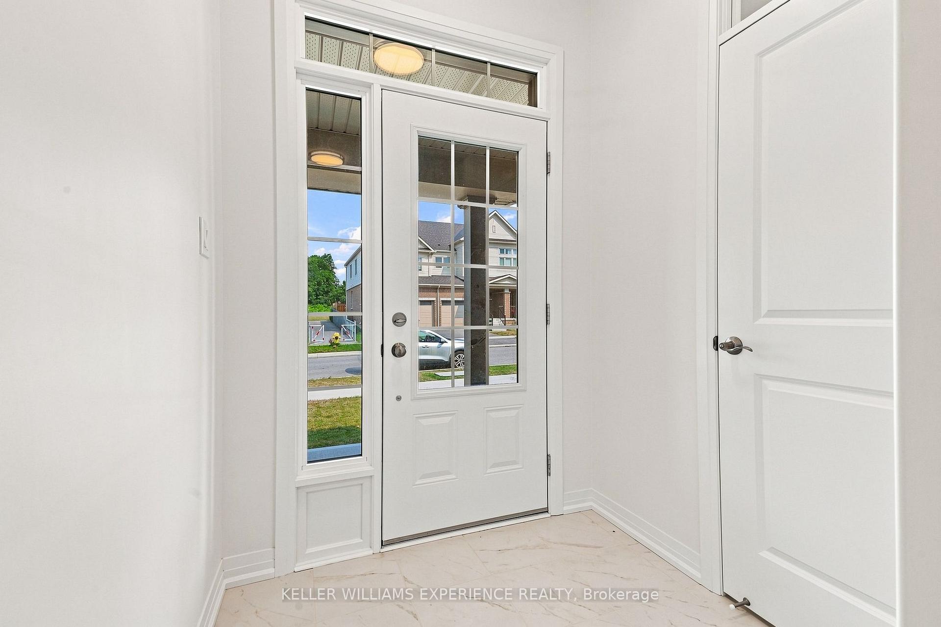 Photo 4 of 96 Sagewood Avenue, Barrie, Rural Barrie Southeast — HOMEH