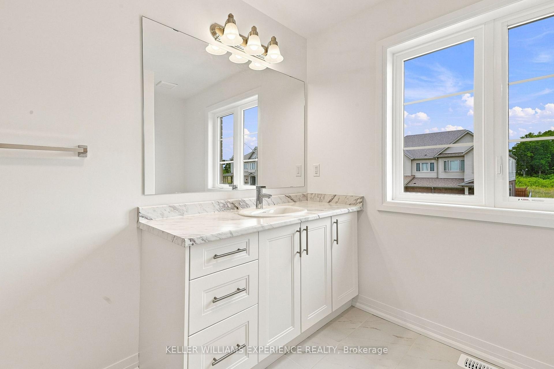 Photo 24 of 96 Sagewood Avenue, Barrie, Rural Barrie Southeast — HOMEH