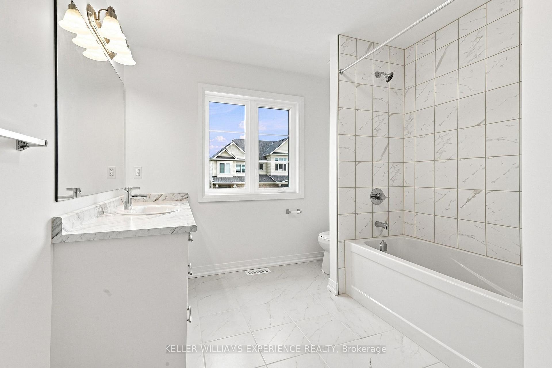 Photo 25 of 96 Sagewood Avenue, Barrie, Rural Barrie Southeast — HOMEH