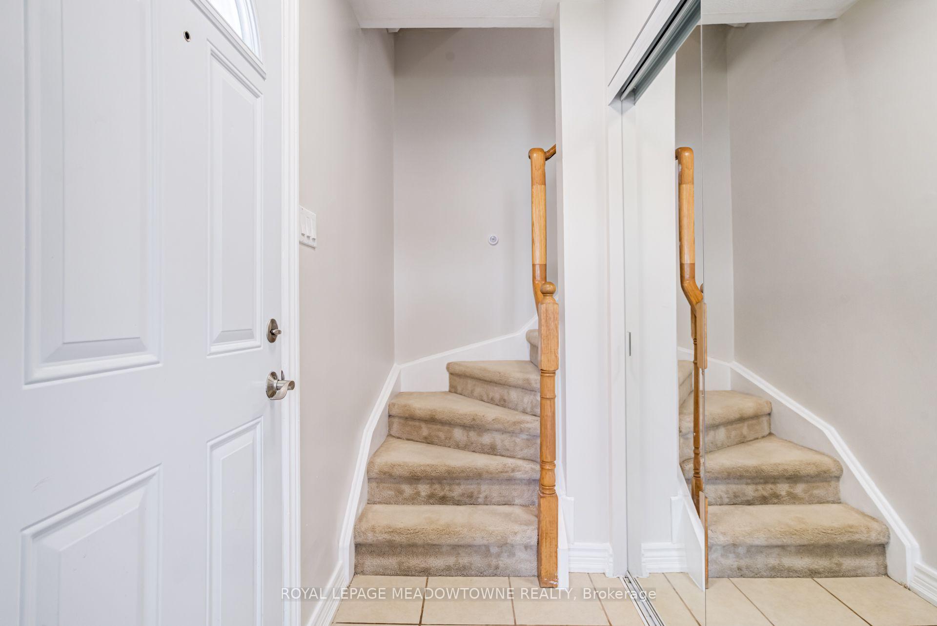 Photo 11 of Unit 85, 2 Wylie Circle, Halton Hills, Georgetown — HOMEH