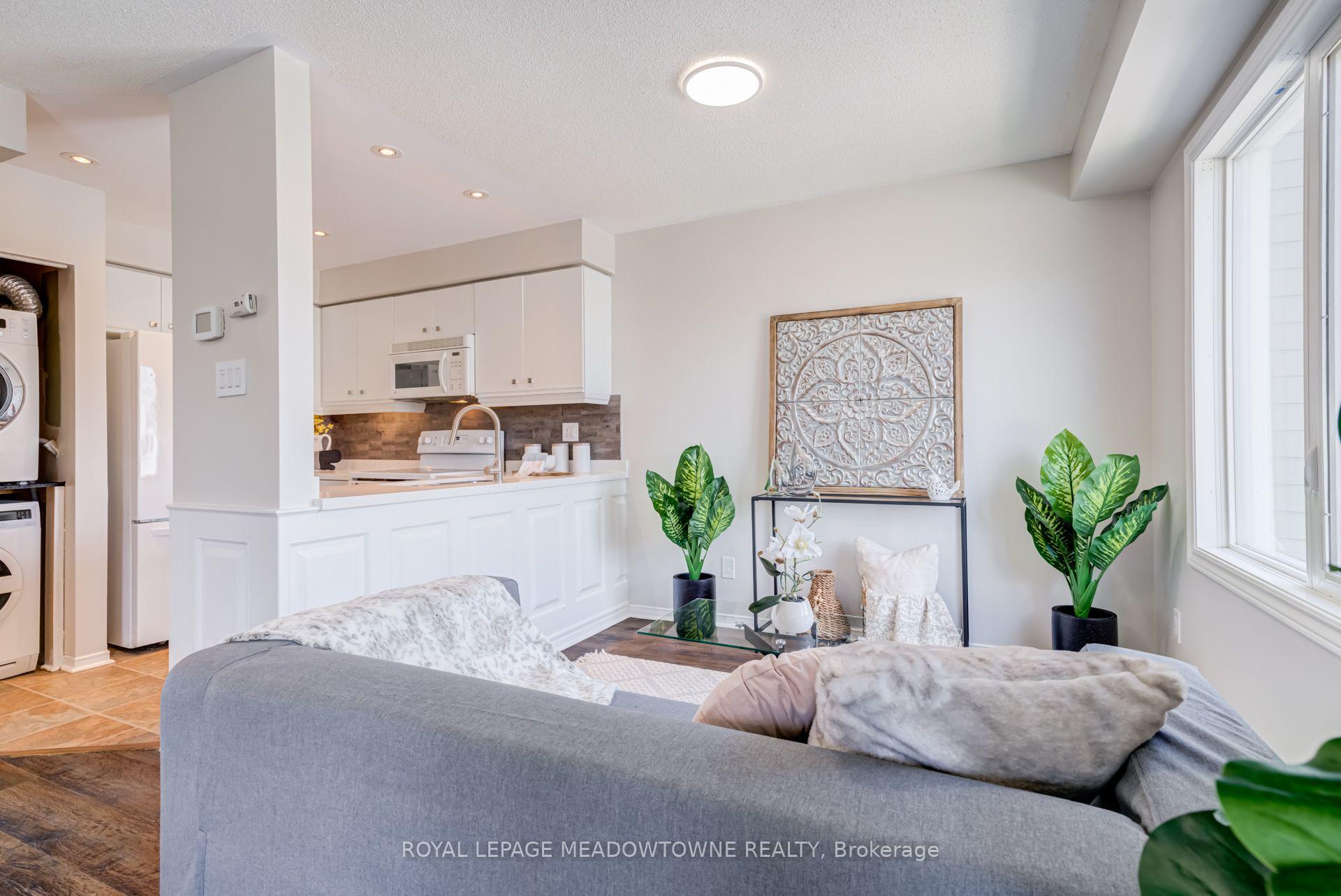 Photo 17 of Unit 85, 2 Wylie Circle, Halton Hills, Georgetown — HOMEH