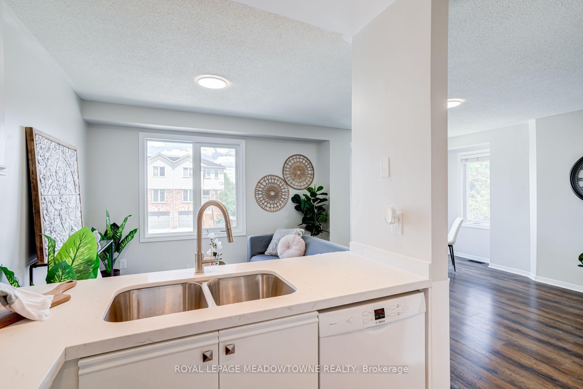 Photo 22 of Unit 85, 2 Wylie Circle, Halton Hills, Georgetown — HOMEH