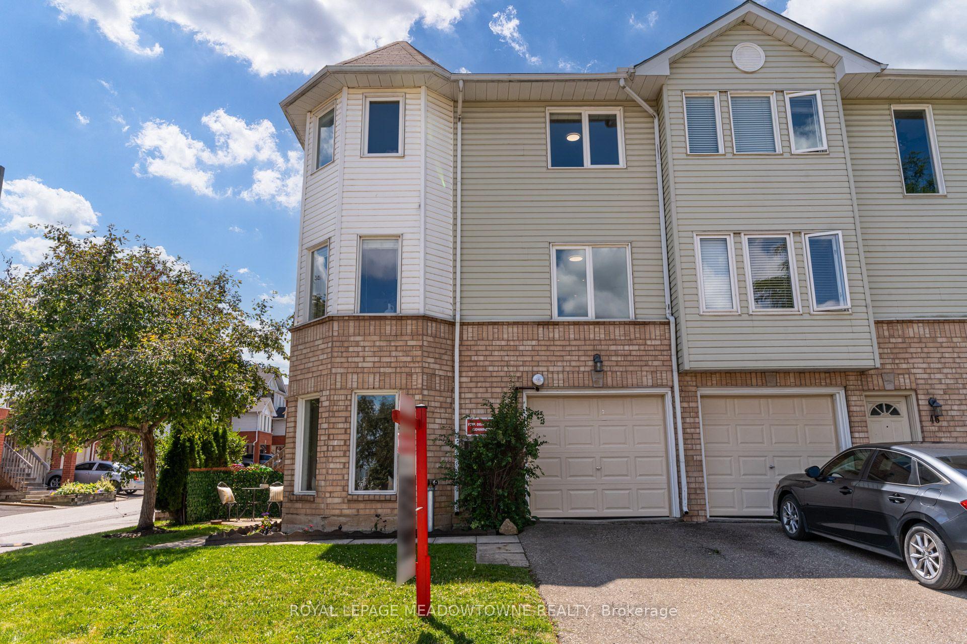 Photo 41 of Unit 85, 2 Wylie Circle, Halton Hills, Georgetown — HOMEH