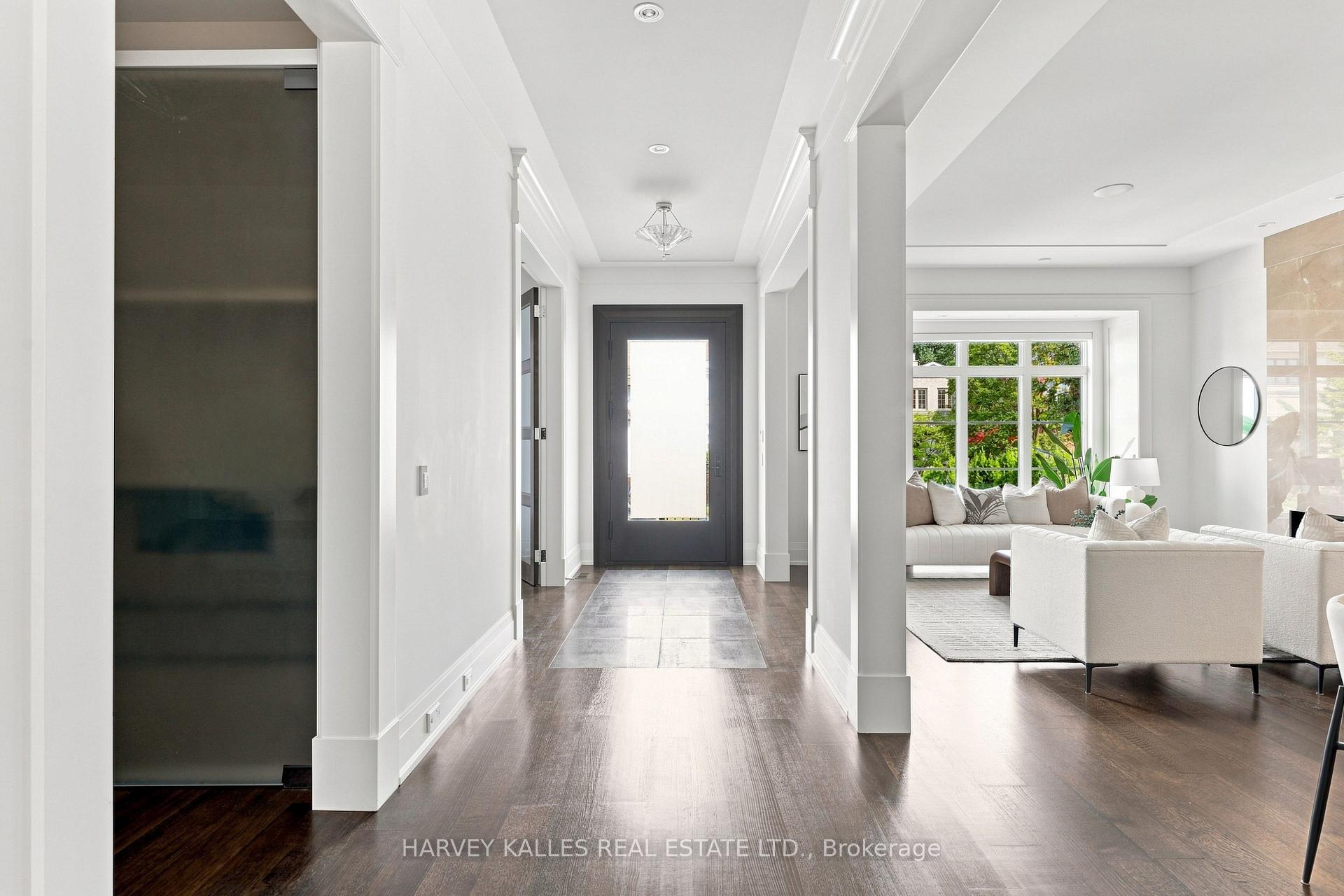Photo 2 of 291 Brooke Avenue, Toronto, Bedford Park-Nortown — HOMEH