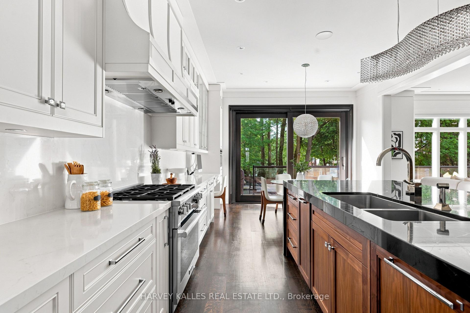 Photo 12 of 291 Brooke Avenue, Toronto, Bedford Park-Nortown — HOMEH