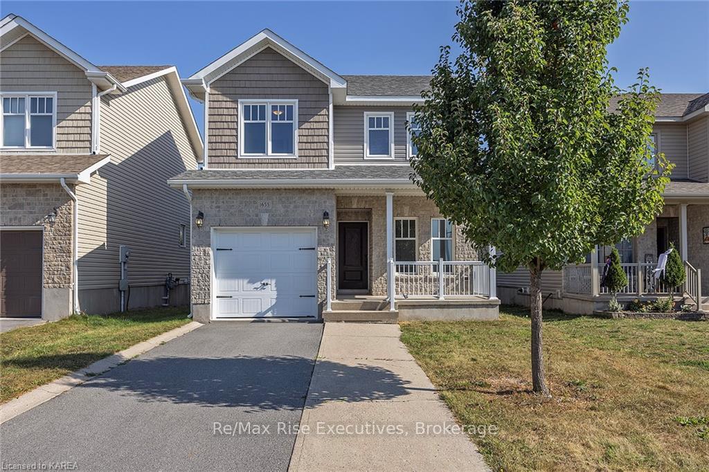 Photo 2 of 1653 Crimson Crescent, Kingston, City Northwest — HOMEH