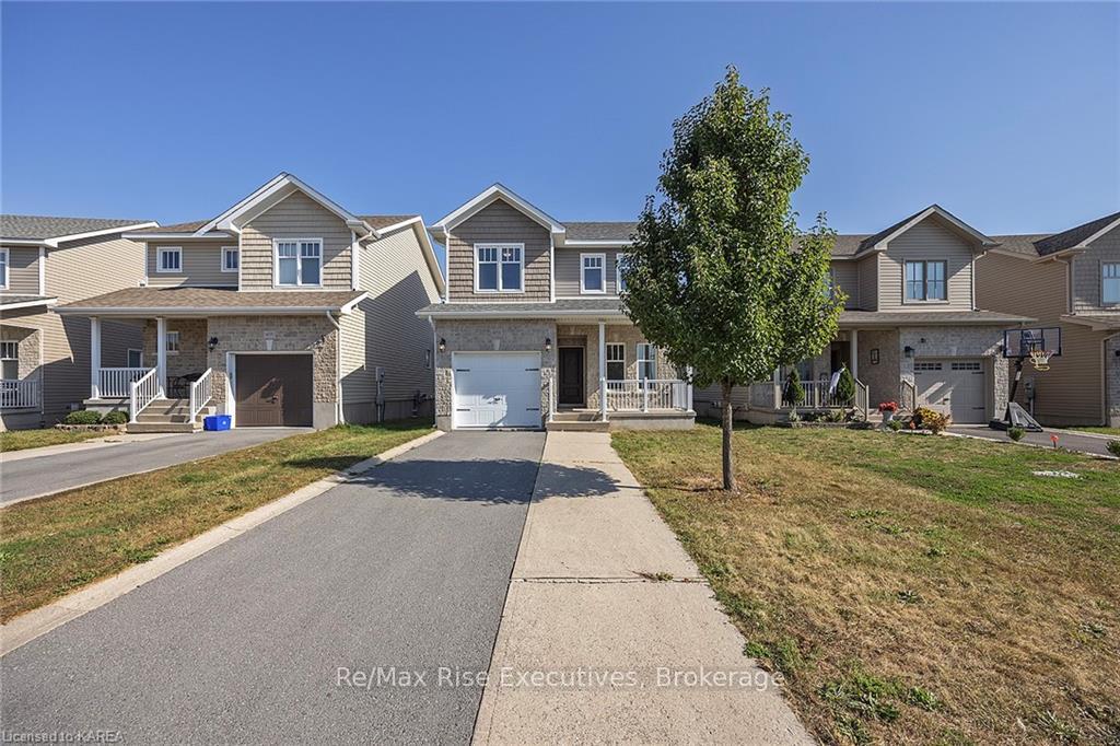 Photo 3 of 1653 Crimson Crescent, Kingston, City Northwest — HOMEH