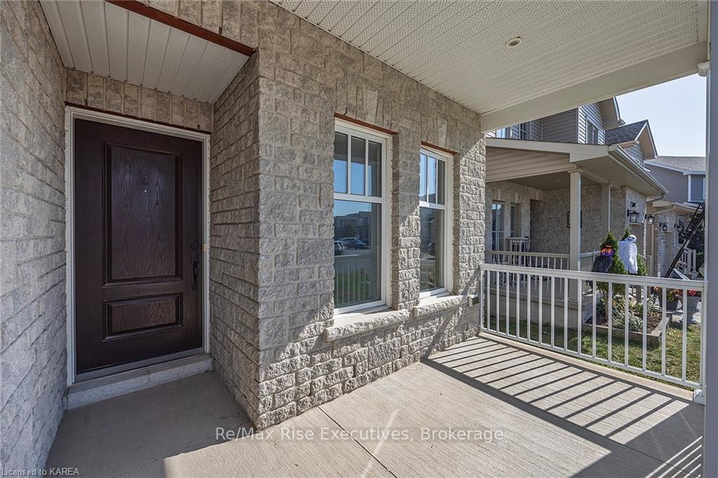 Photo 5 of 1653 Crimson Crescent, Kingston, City Northwest — HOMEH