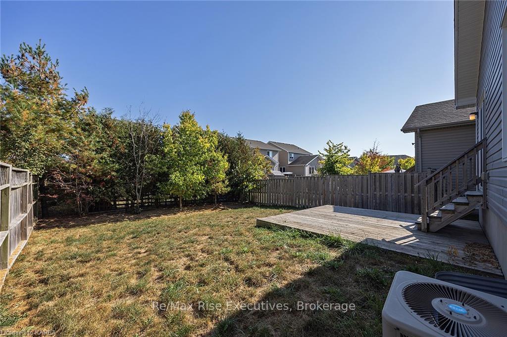 Photo 9 of 1653 Crimson Crescent, Kingston, City Northwest — HOMEH