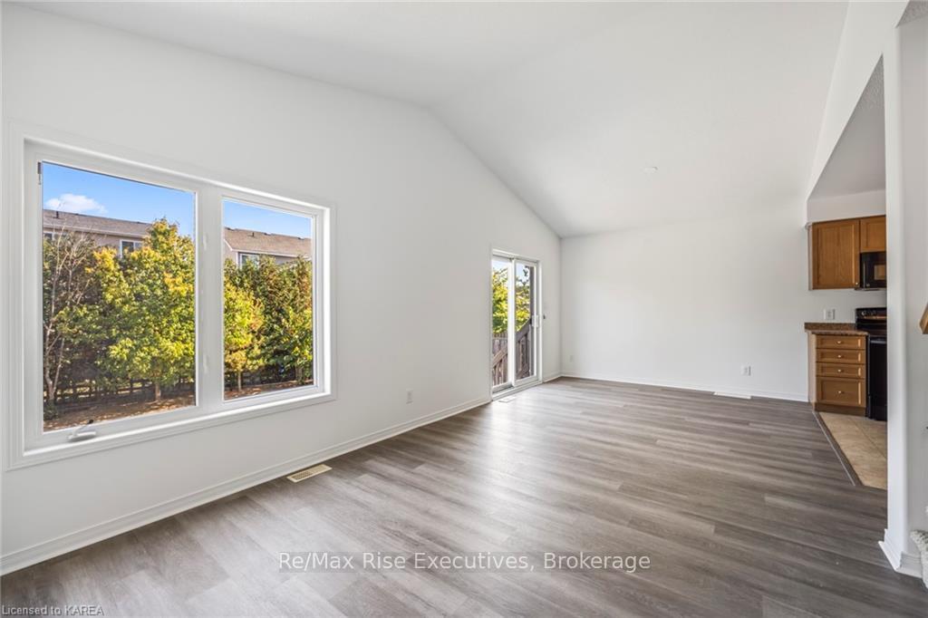 Photo 21 of 1653 Crimson Crescent, Kingston, City Northwest — HOMEH