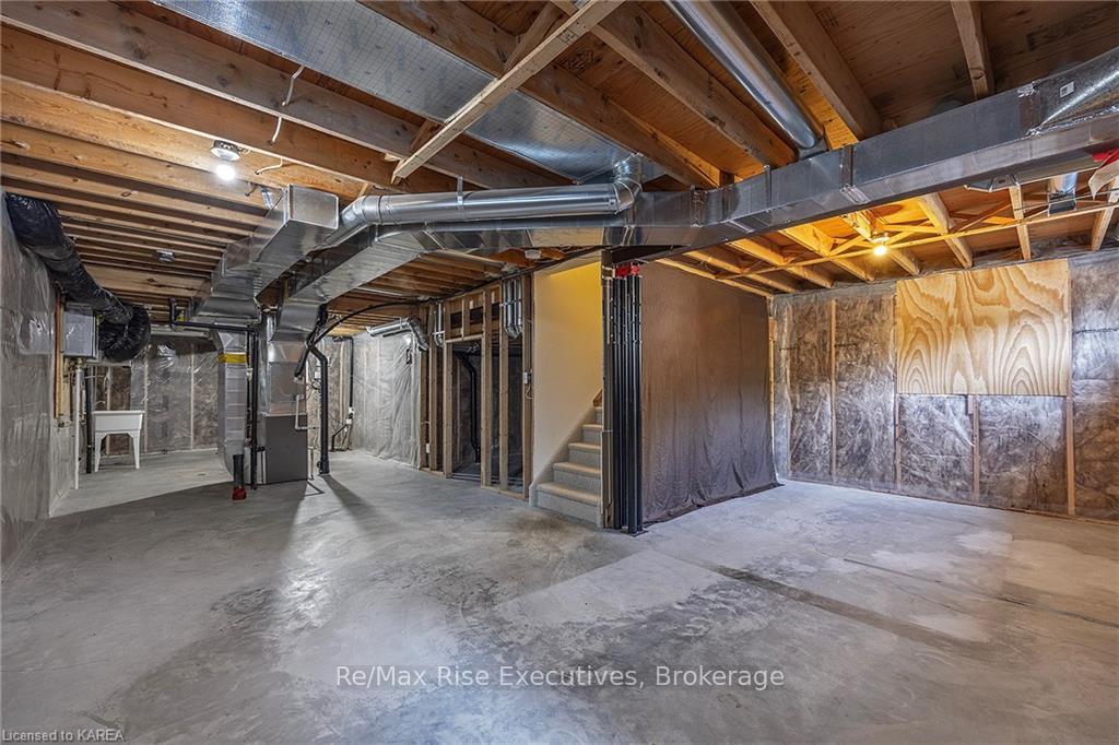 Photo 35 of 1653 Crimson Crescent, Kingston, City Northwest — HOMEH