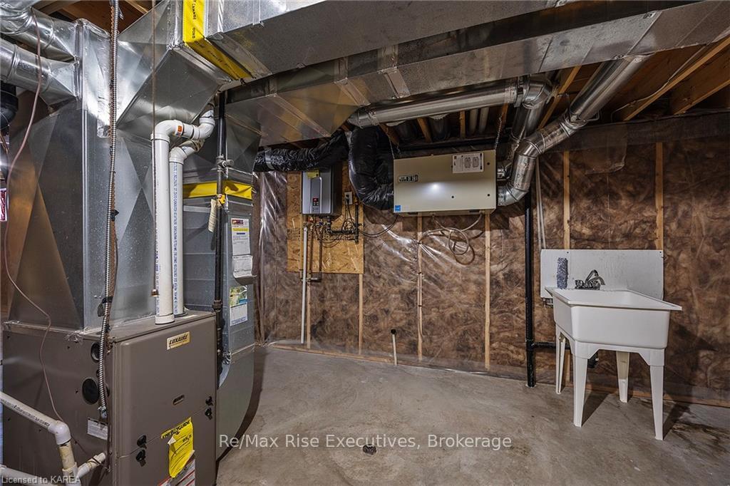 Photo 38 of 1653 Crimson Crescent, Kingston, City Northwest — HOMEH