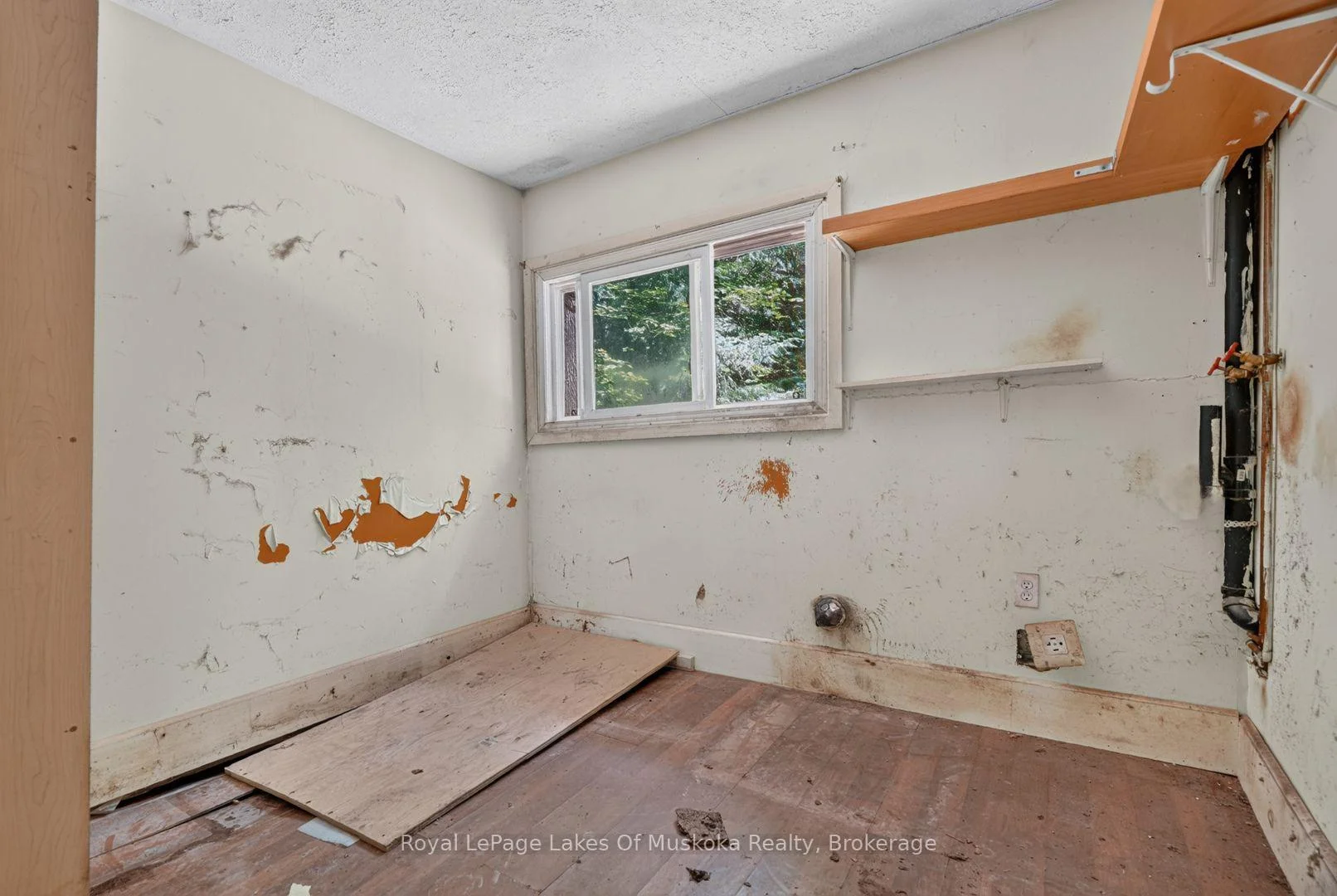 Photo 42 of 1341 Golden Beach Road, Bracebridge, Monck (Bracebridge) — HOMEH