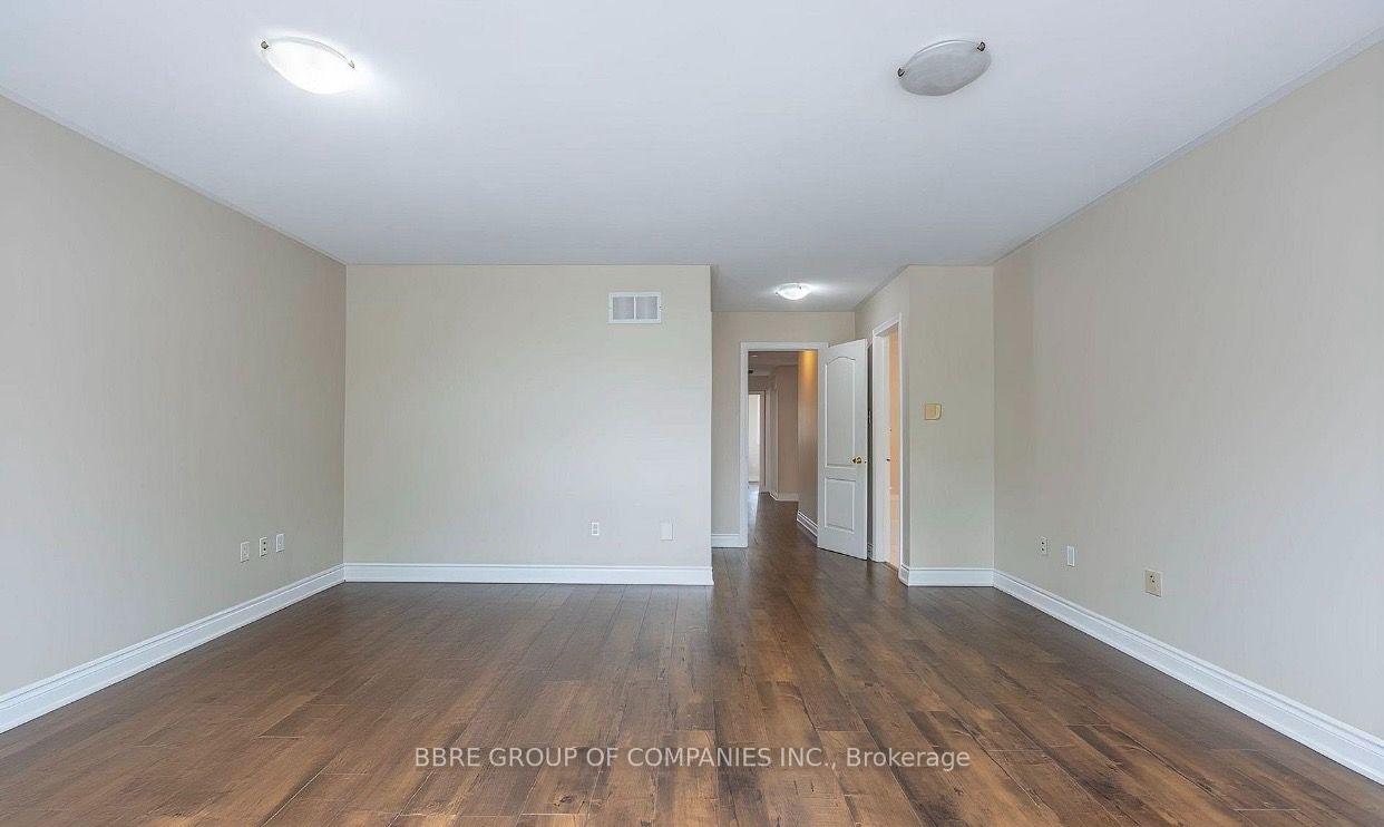 Photo 7 of 25 Golden Eagle Road, Brampton, Sandringham-Wellington North — HOMEH
