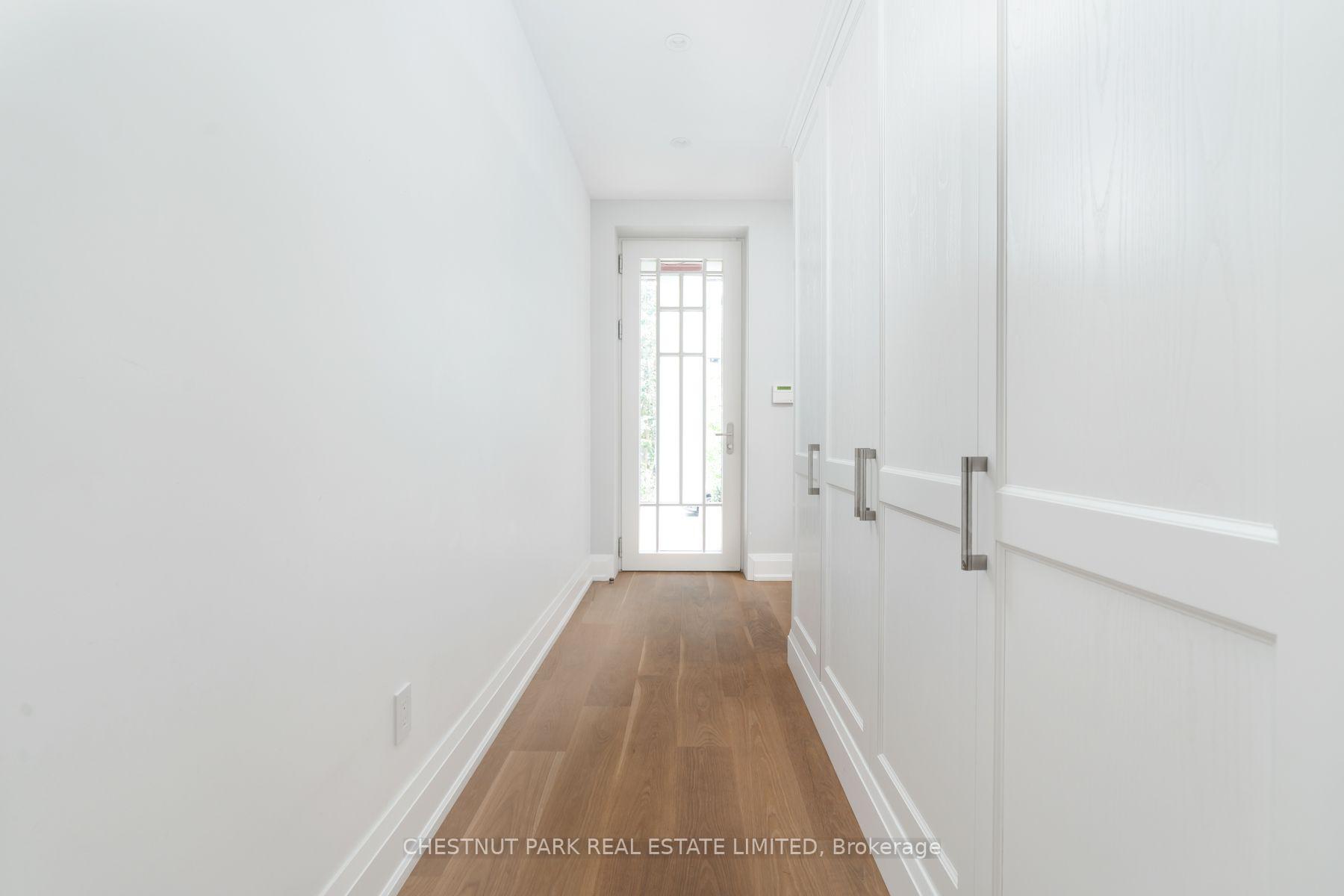 Photo 5 of 94A Admiral Road, Toronto, The Annex — HOMEH