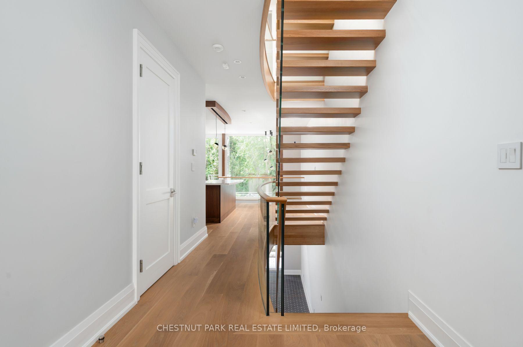 Photo 10 of 94A Admiral Road, Toronto, The Annex — HOMEH