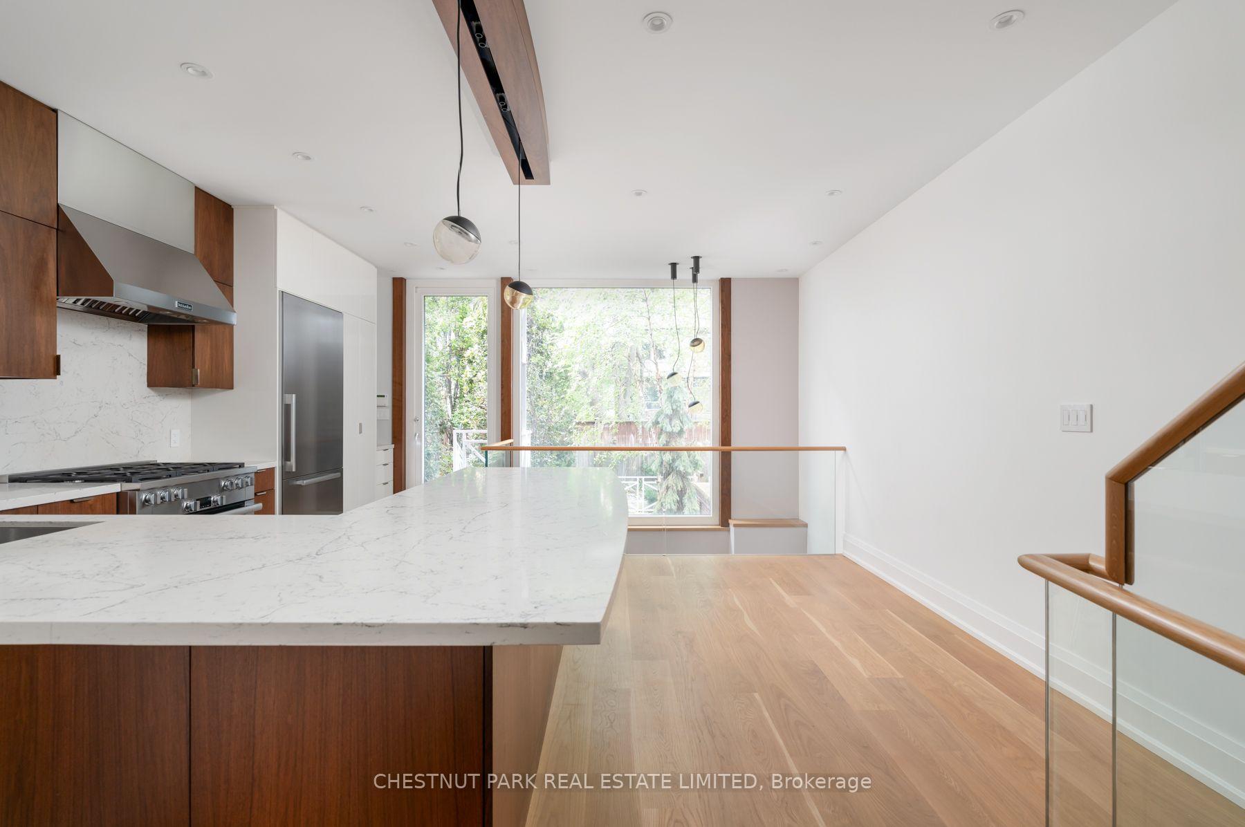 Photo 12 of 94A Admiral Road, Toronto, The Annex — HOMEH