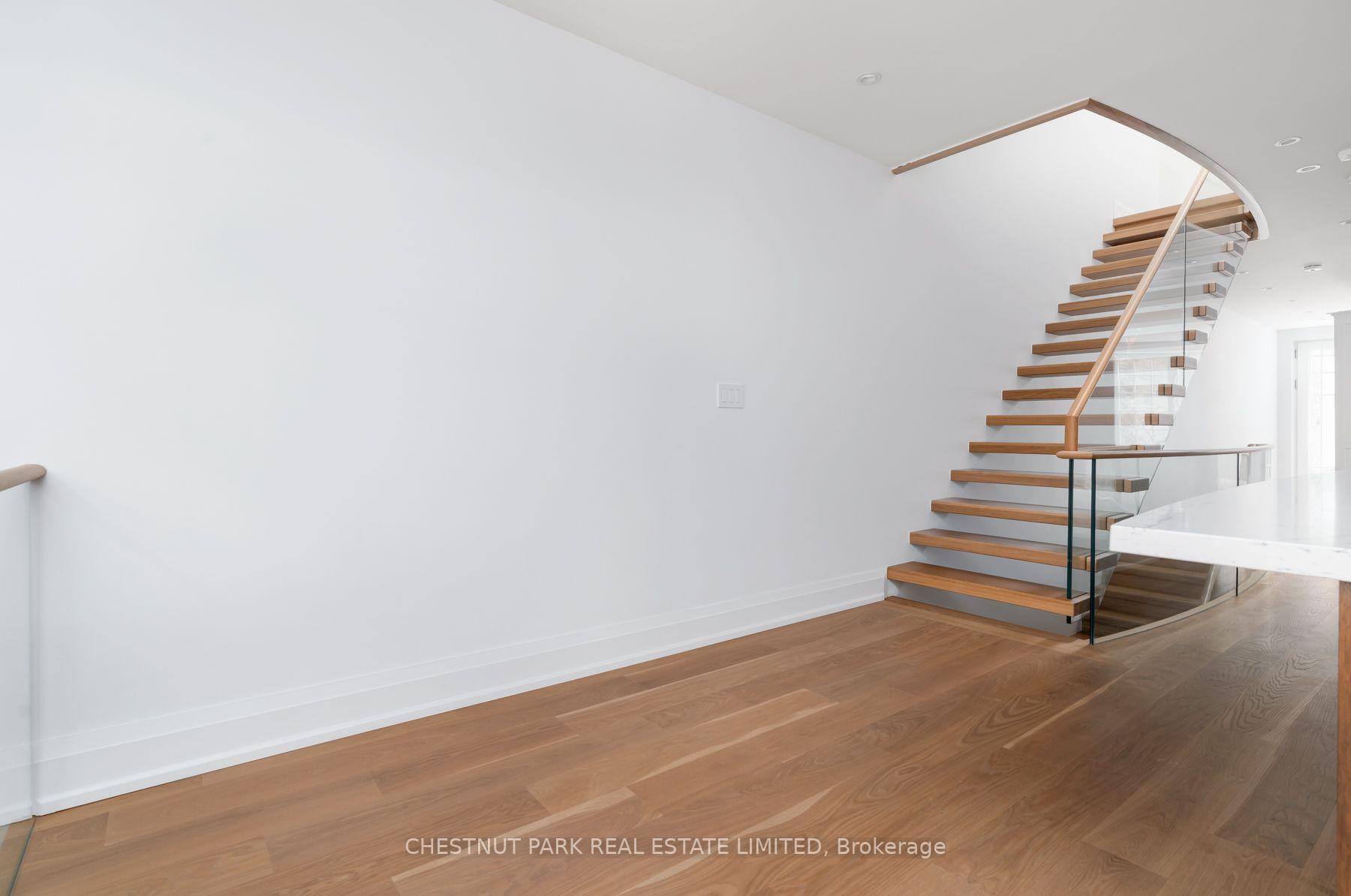 Photo 16 of 94A Admiral Road, Toronto, The Annex — HOMEH