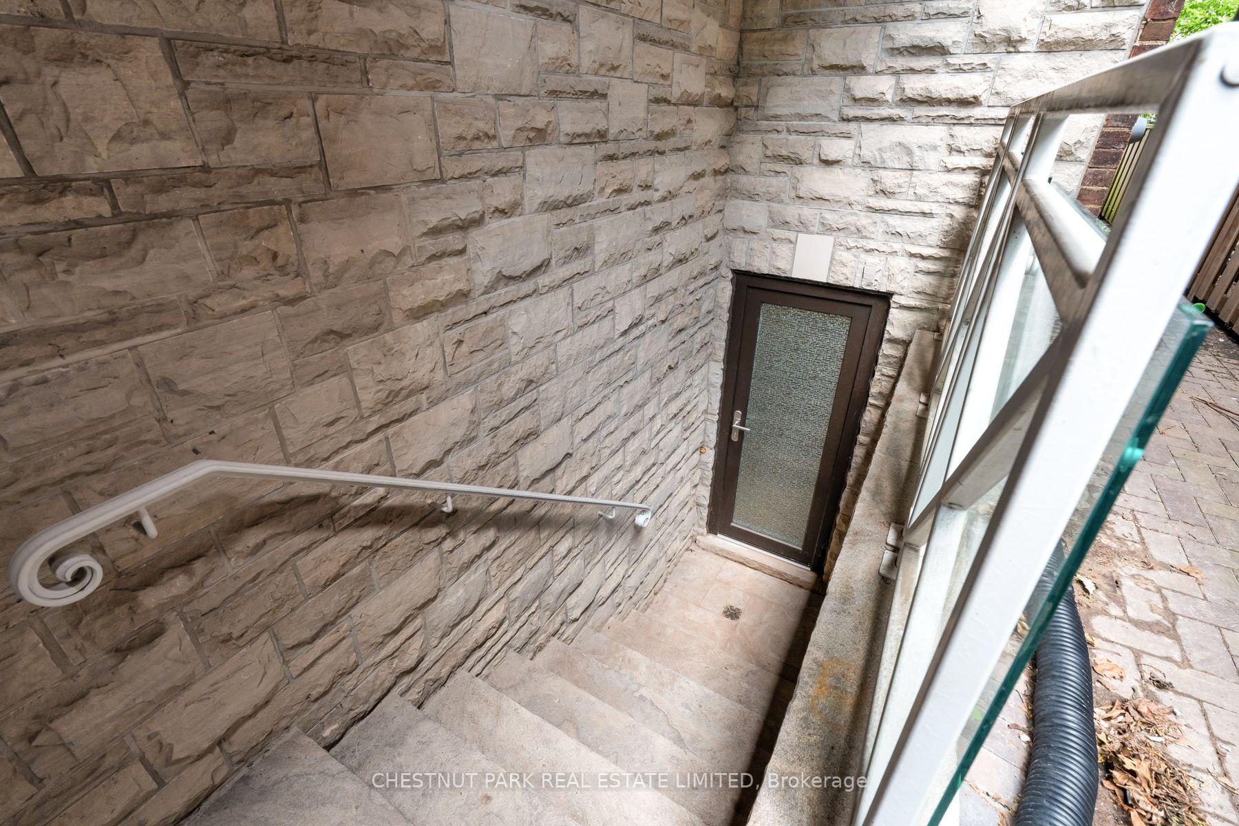 Photo 48 of 94A Admiral Road, Toronto, The Annex — HOMEH