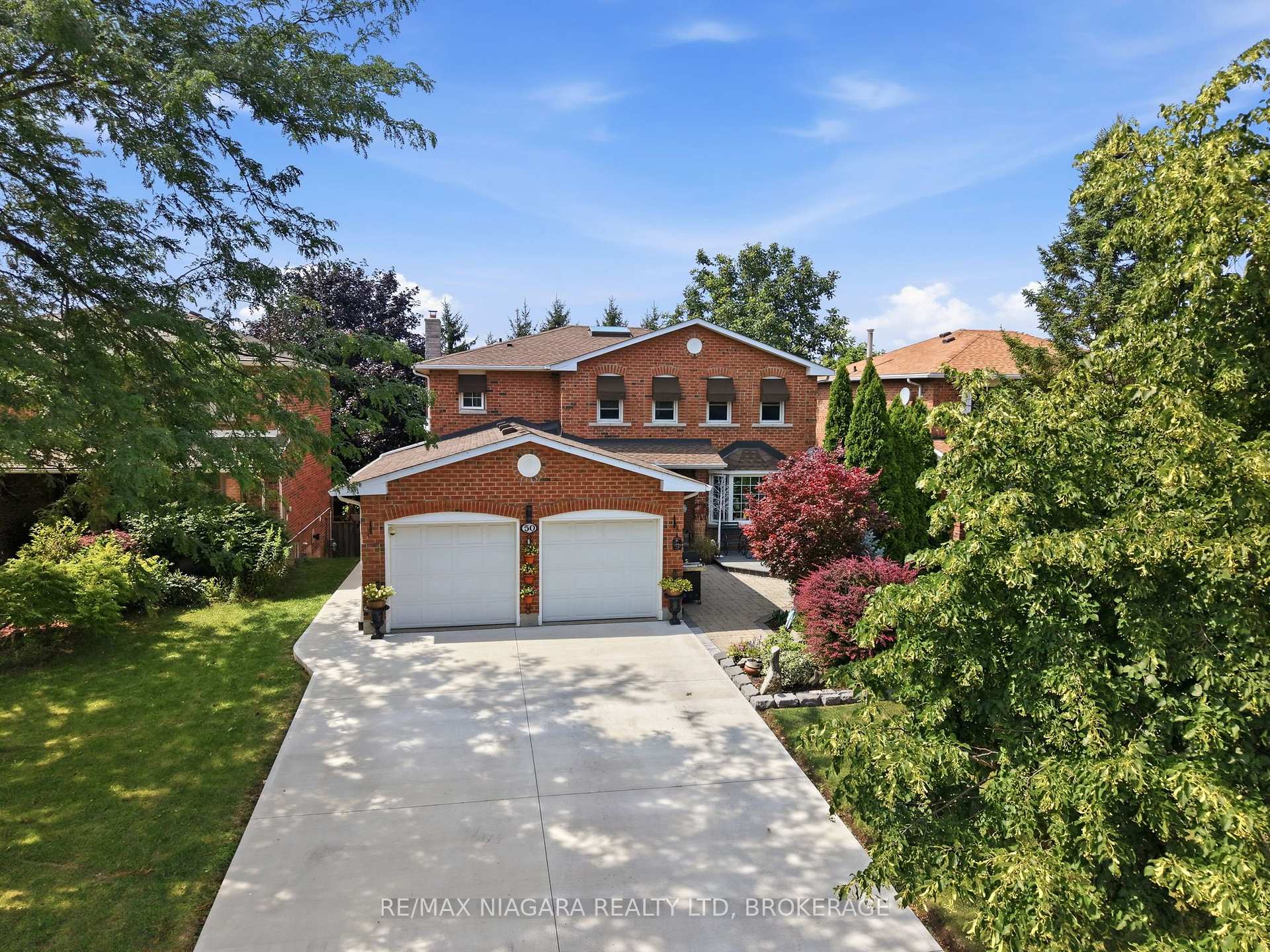 Photo 1 of 50 Barbican Trail, St. Catharines, Burleigh Hill — HOMEH