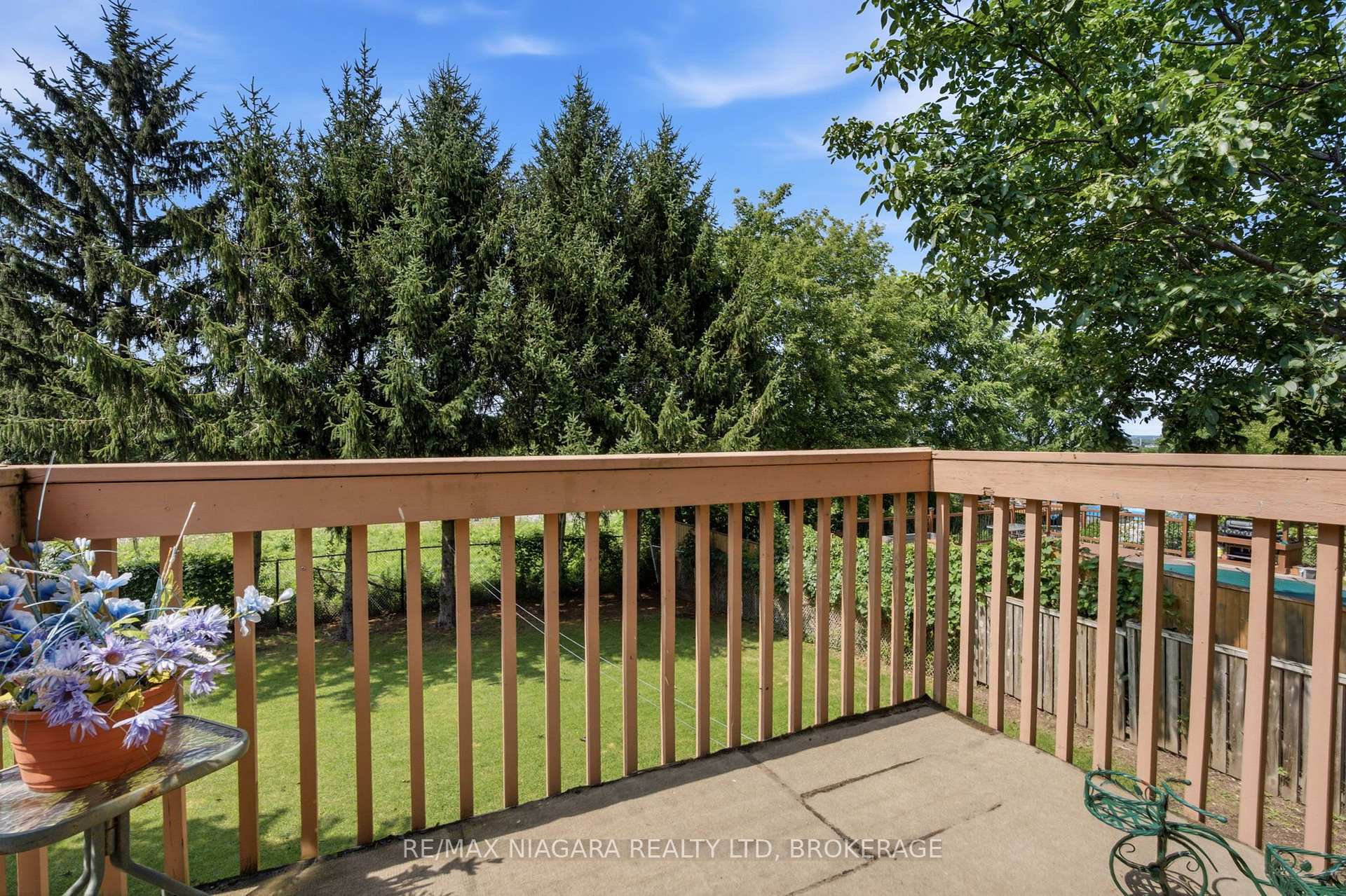 Photo 25 of 50 Barbican Trail, St. Catharines, Burleigh Hill — HOMEH