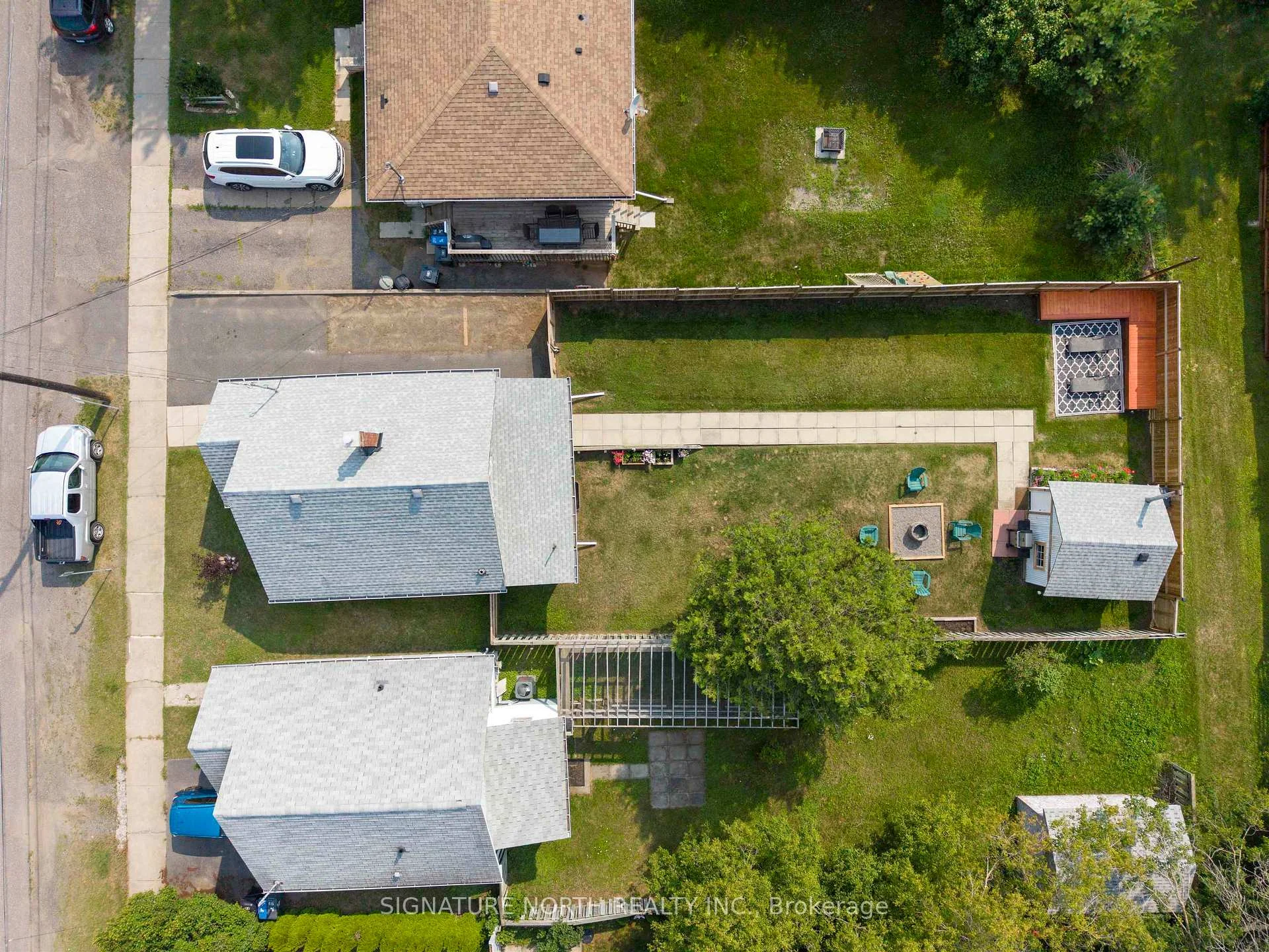 Photo 3 of 319 Lillian Street, Thunder Bay, Current River — HOMEH