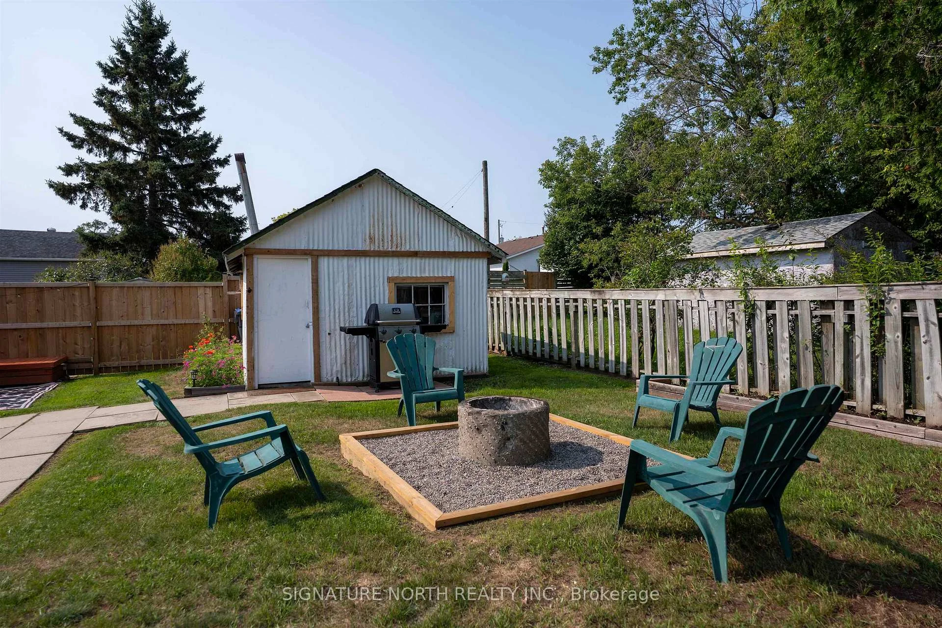 Photo 33 of 319 Lillian Street, Thunder Bay, Current River — HOMEH