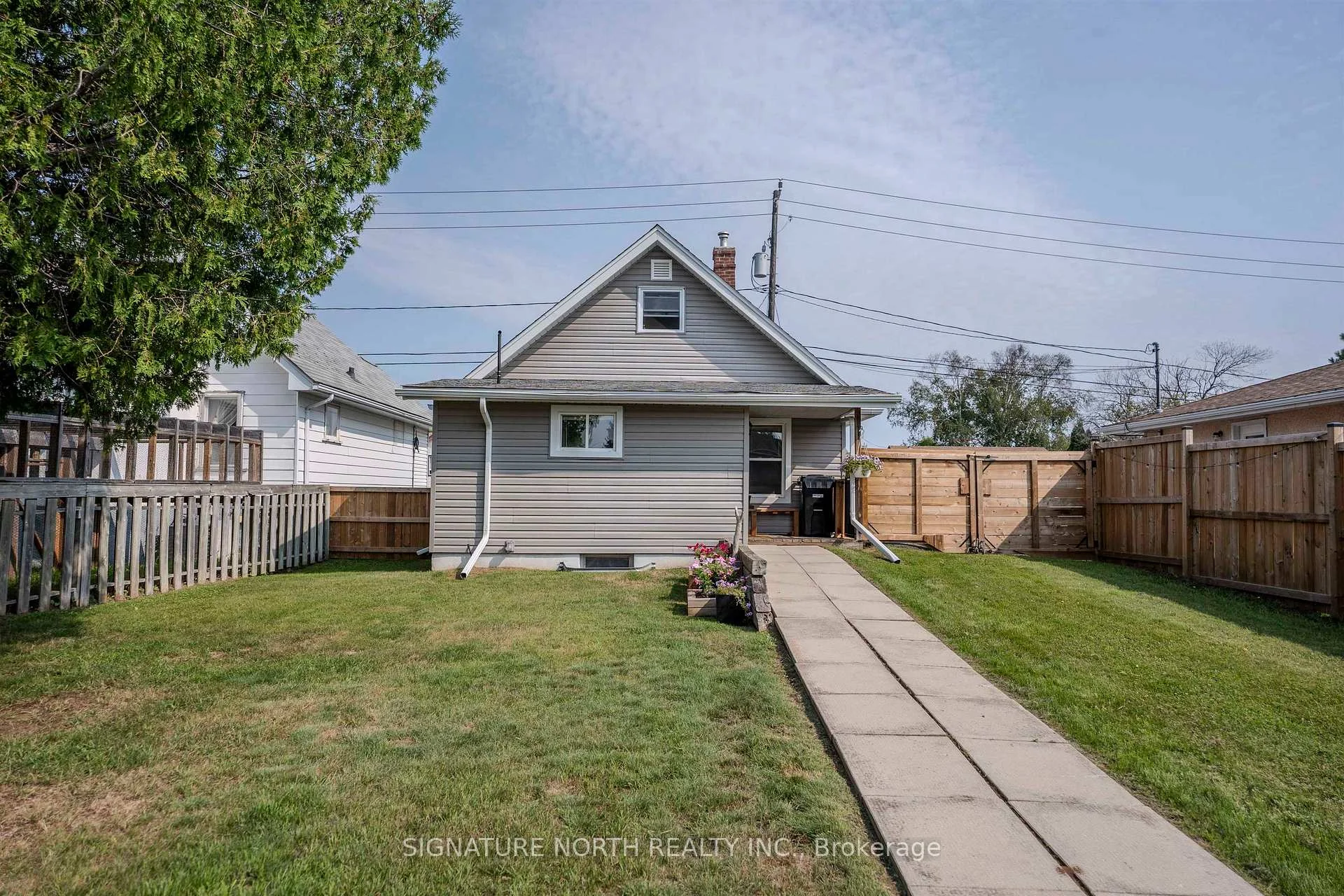 Photo 38 of 319 Lillian Street, Thunder Bay, Current River — HOMEH
