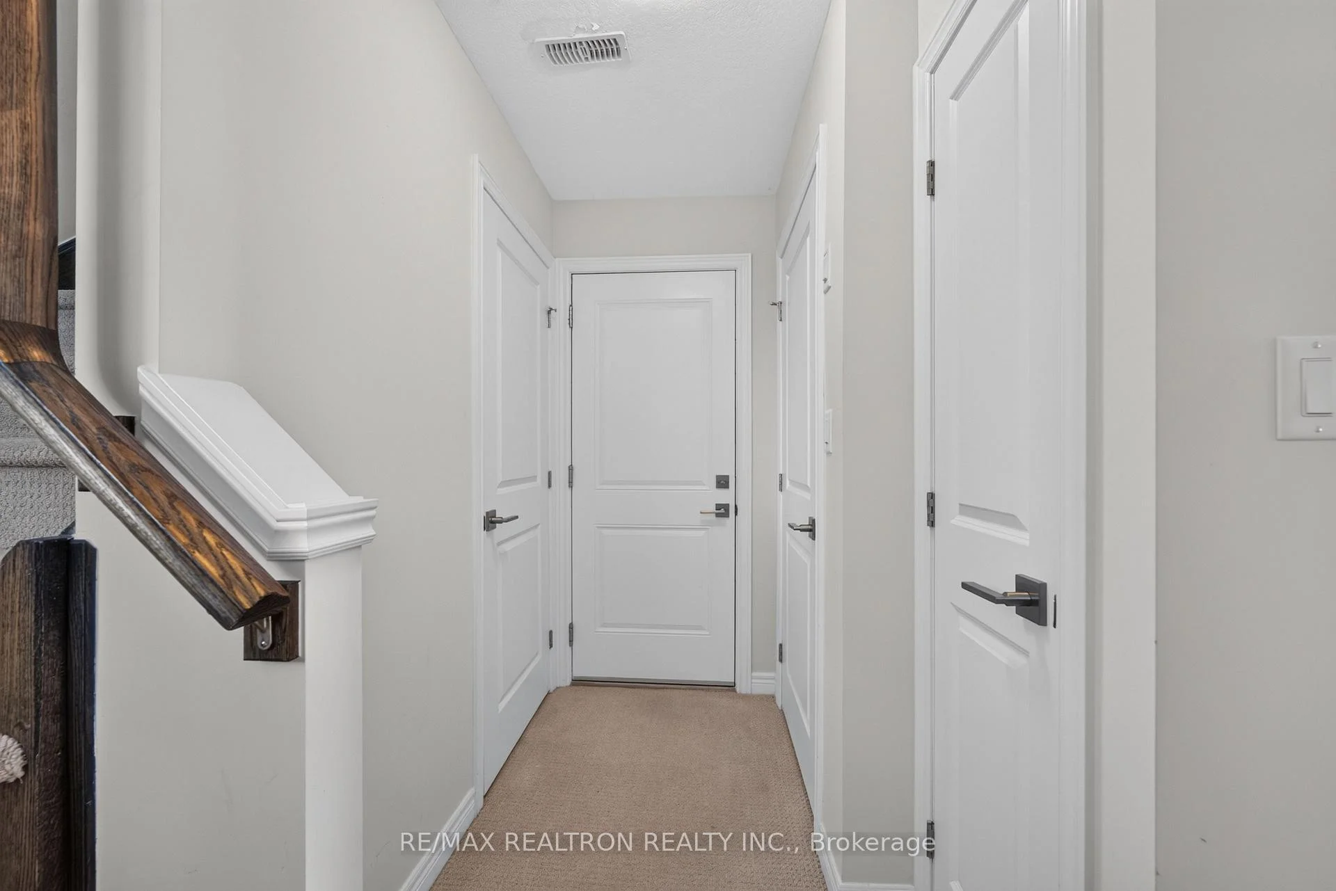 Photo 9 of Unit 18, 1169 Garner Road E, Hamilton, Ancaster — HOMEH