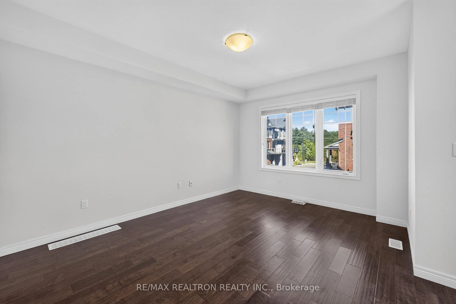 Photo 18 of Unit 18, 1169 Garner Road E, Hamilton, Ancaster — HOMEH