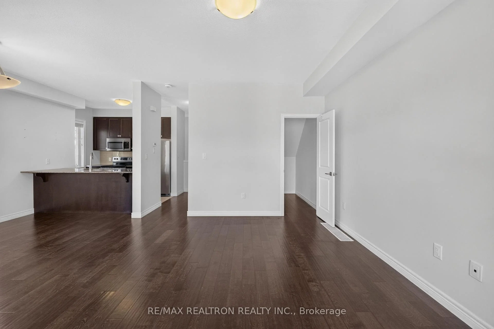 Photo 21 of Unit 18, 1169 Garner Road E, Hamilton, Ancaster — HOMEH