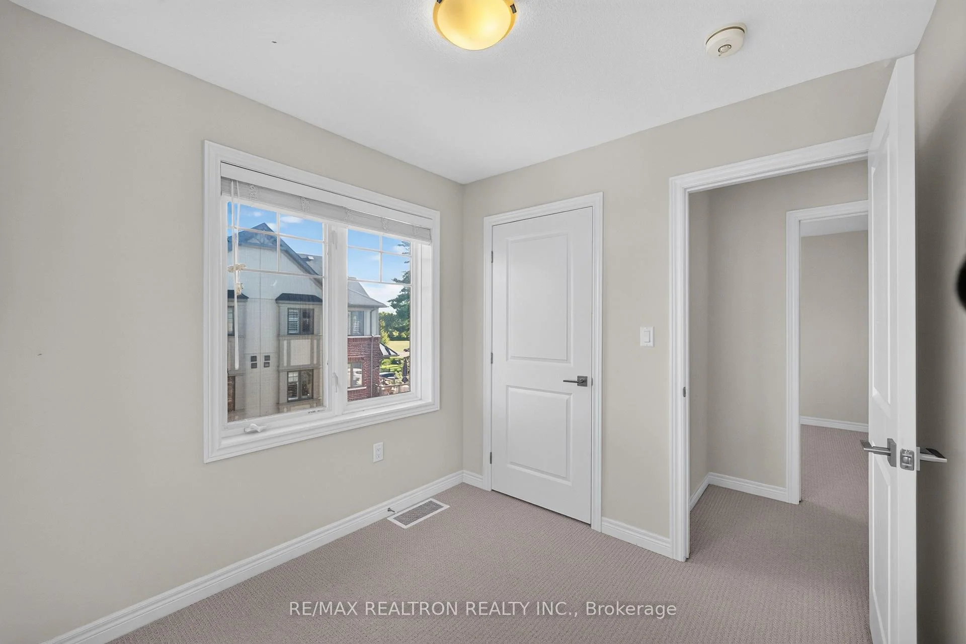 Photo 31 of Unit 18, 1169 Garner Road E, Hamilton, Ancaster — HOMEH