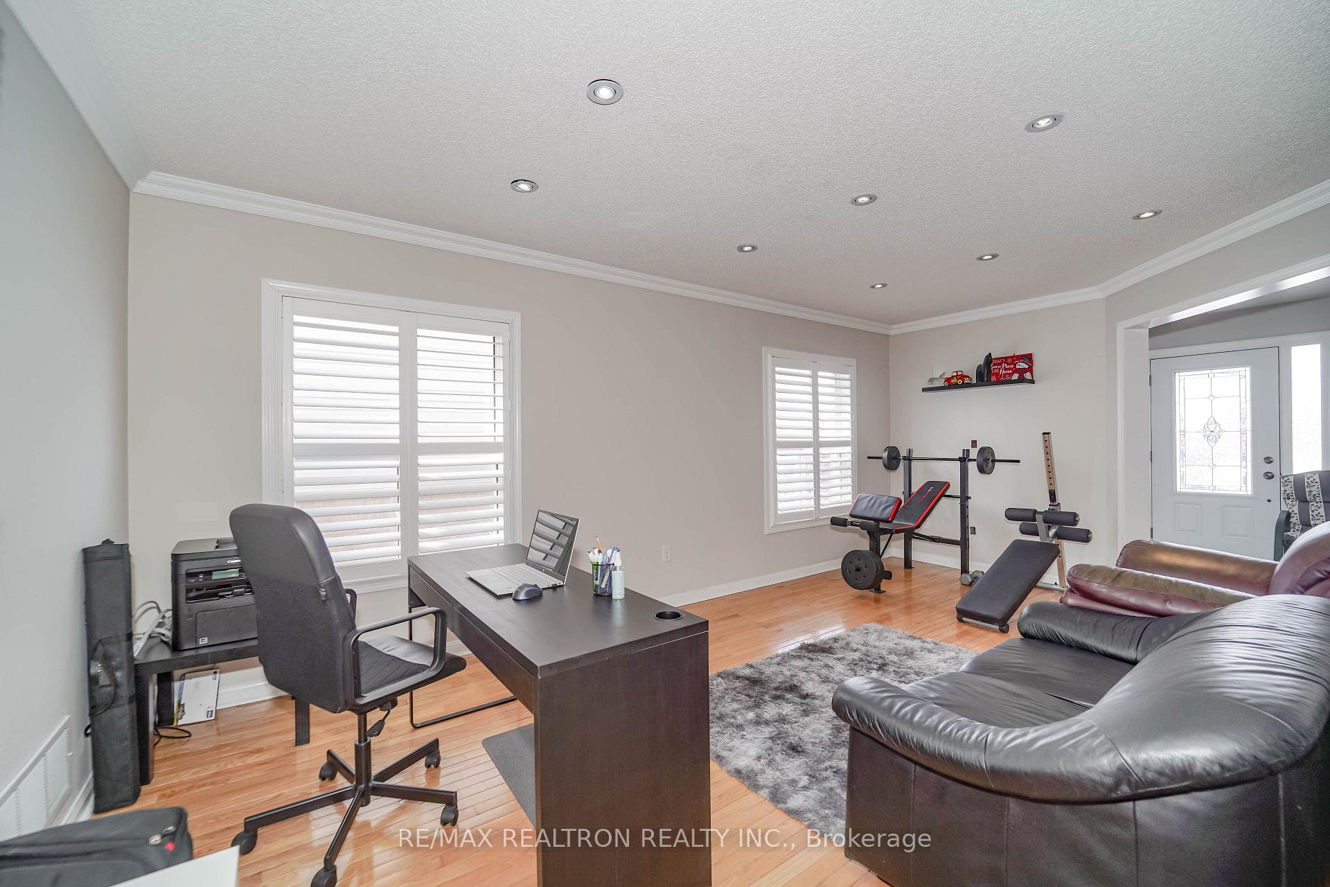 Photo 11 of 59 Scottsdale Drive, Clarington, Bowmanville — HOMEH