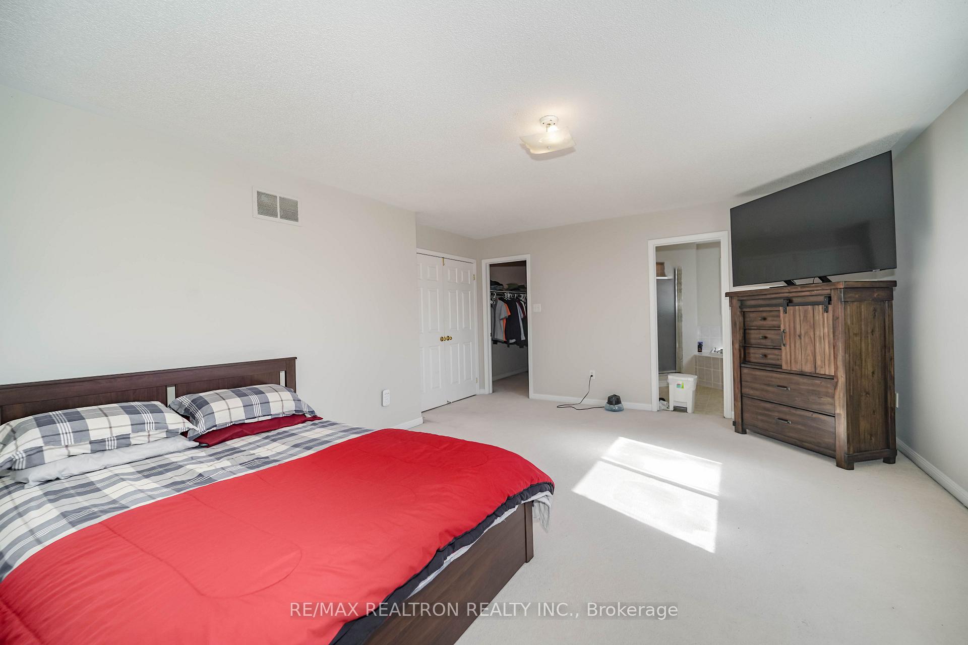 Photo 18 of 59 Scottsdale Drive, Clarington, Bowmanville — HOMEH