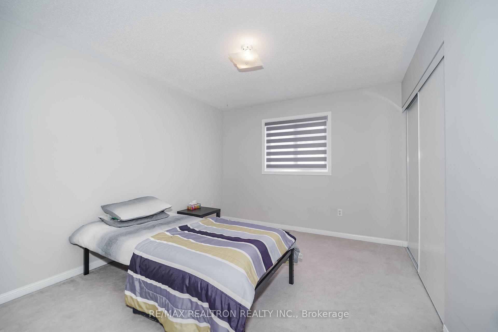 Photo 19 of 59 Scottsdale Drive, Clarington, Bowmanville — HOMEH