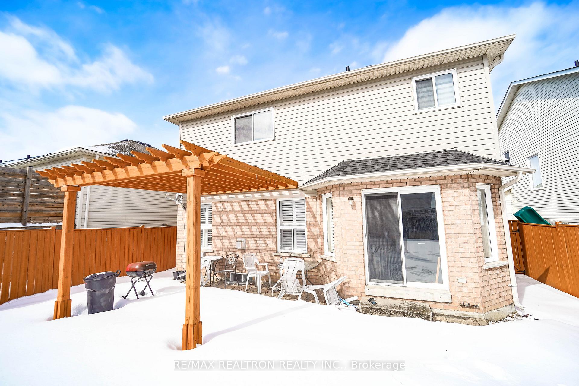 Photo 27 of 59 Scottsdale Drive, Clarington, Bowmanville — HOMEH