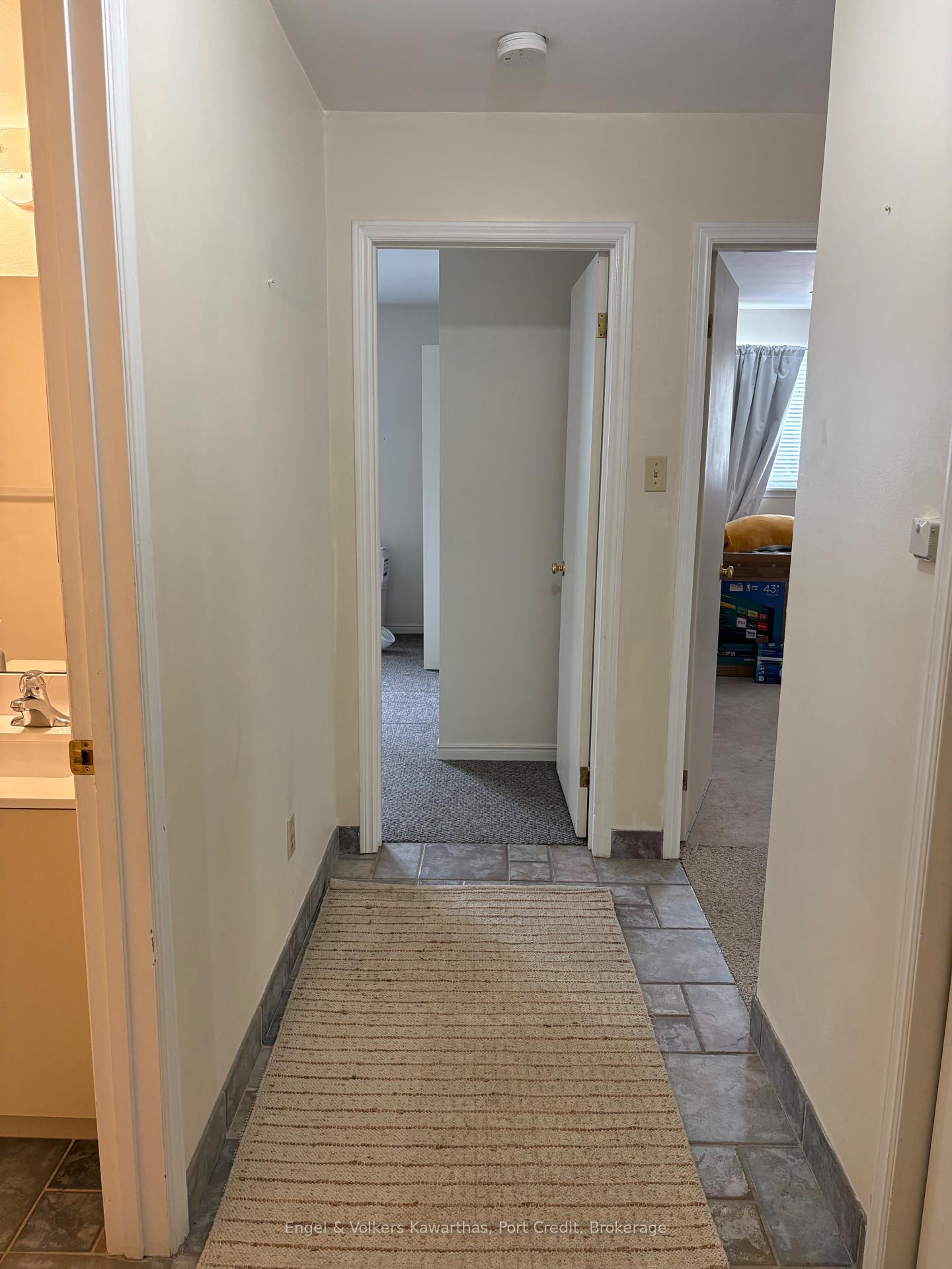 Photo 3 of Unit 204, 1429 Clearview Drive, Peterborough, Monaghan Ward 2 — HOMEH