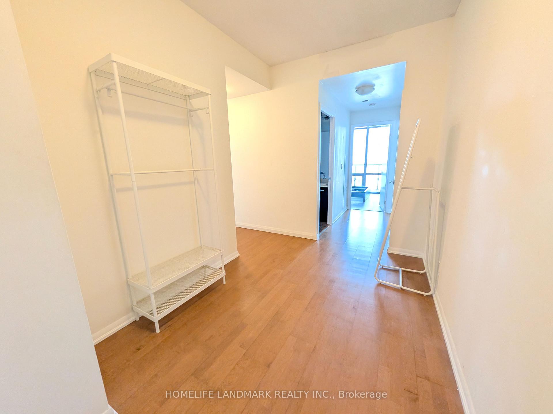 Photo 2 of Unit 3310, 832 Bay Street, Toronto, Bay Street Corridor — HOMEH