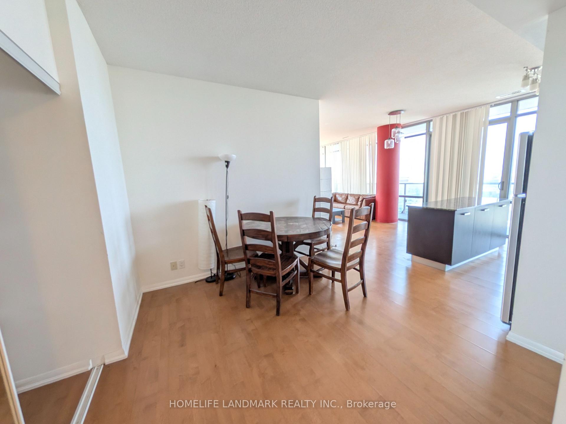 Photo 11 of Unit 3310, 832 Bay Street, Toronto, Bay Street Corridor — HOMEH